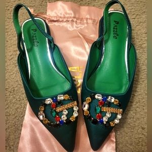 Miss Lola Green Rhinestone Pointed sling back flats 9